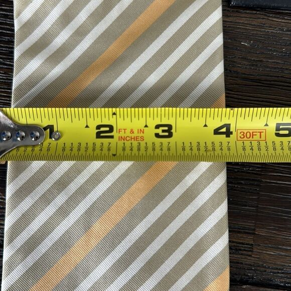 Off Island x Tommy Bahama Tie - Picture 4 of 4